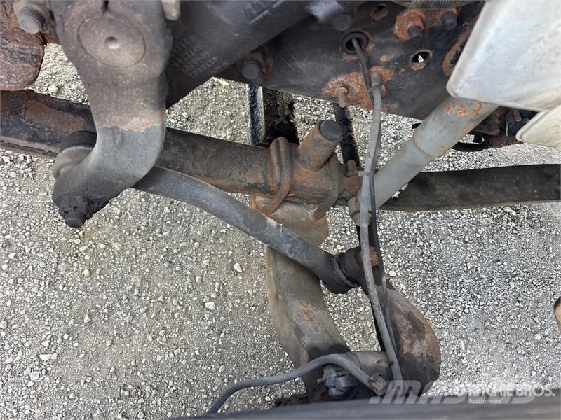 Sterling Actera 4x2 Van Truck Tovornjaki zabojniki