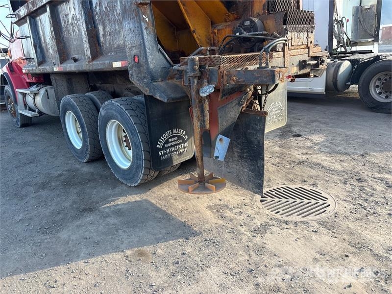 Sterling L9500 Tienhoitoautot