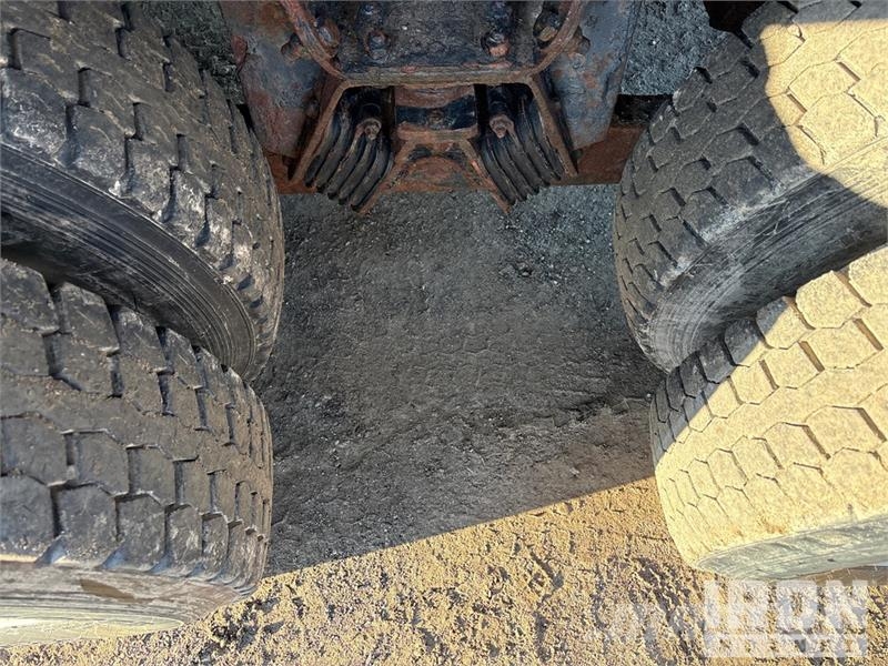 Sterling L9500 Visuotinės / bendrosios paskirties automobiliai