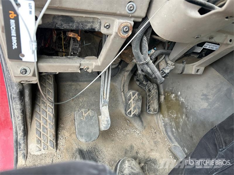 Sterling L9500 自卸式货车