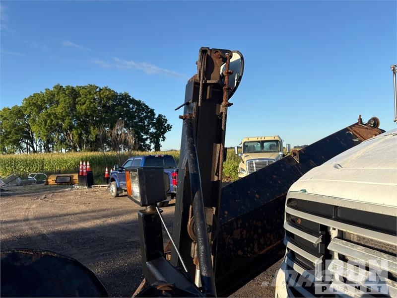 Sterling L9500 Visuotinės / bendrosios paskirties automobiliai