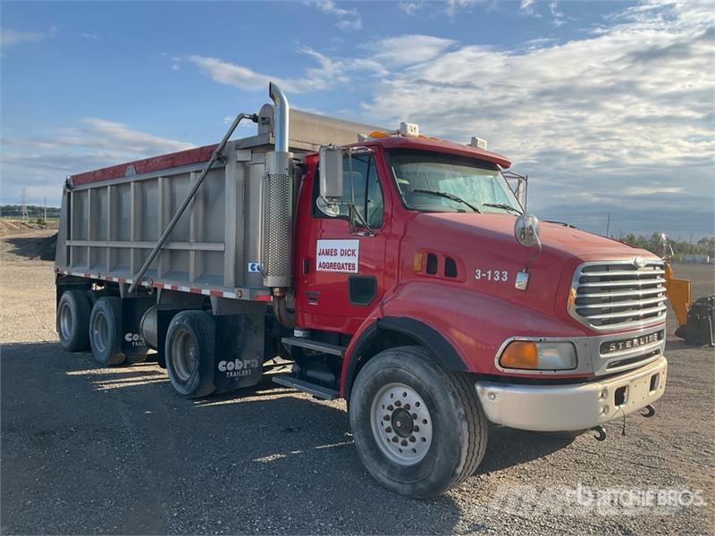 Sterling L9500 شاحنات قلابة
