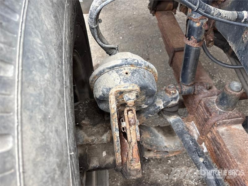 Sterling L9500 Nosturiautot