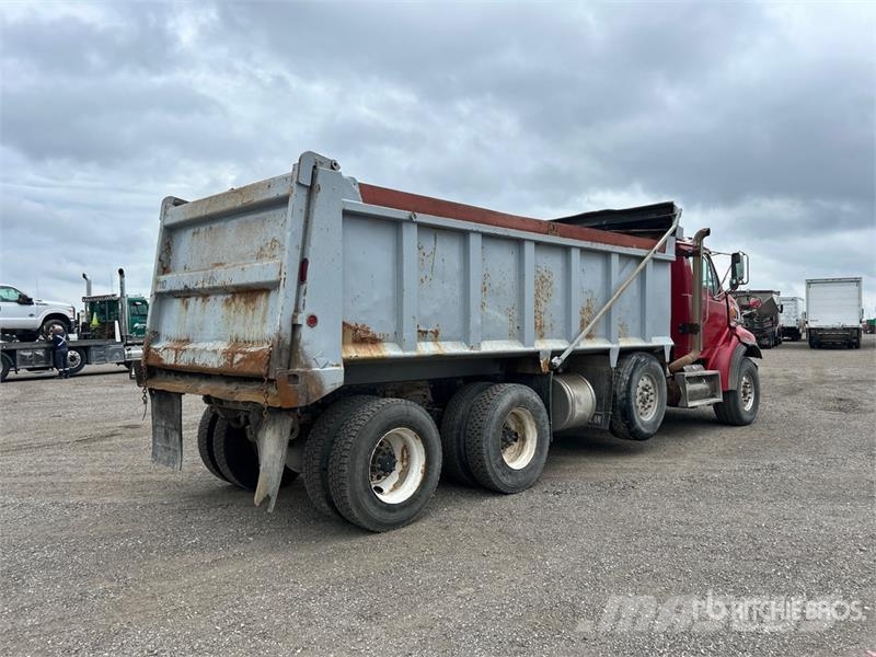 Sterling L9500 自卸式货车