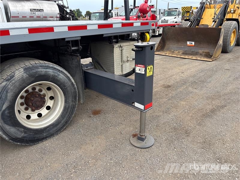 Sterling L9500 Nosturiautot