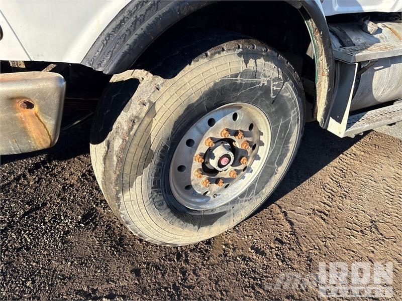 Sterling L9500 Visuotinės / bendrosios paskirties automobiliai