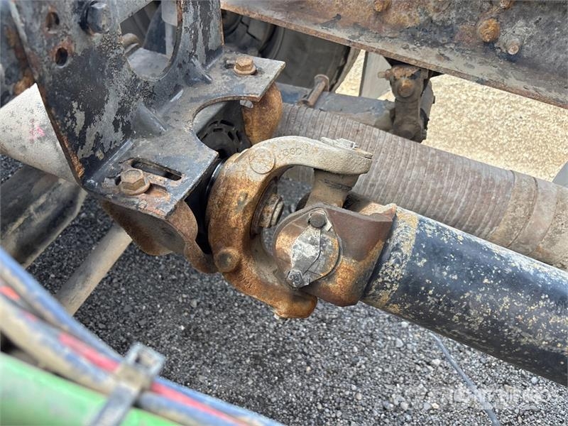 Sterling L9500 Lastbiler med tip