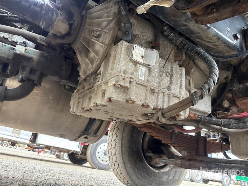 Sterling L9500 Nosturiautot