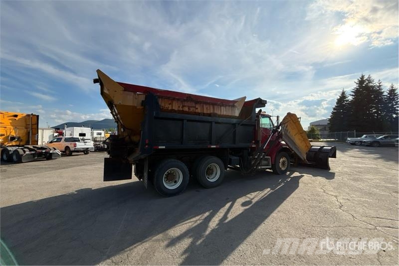 Sterling L9500 Tienhoitoautot