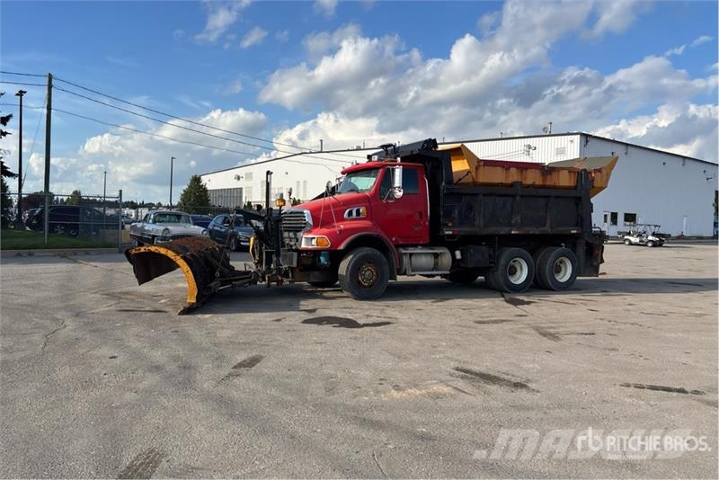 Sterling L9500 Tienhoitoautot