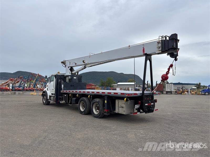 Sterling L9500 Nosturiautot