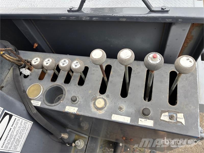 Sterling L9500 Nosturiautot