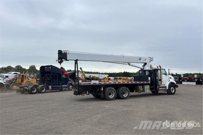 Sterling L9500 Lastbil med kran