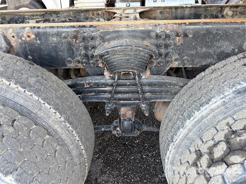 Sterling L9500 Lastbiler med tip