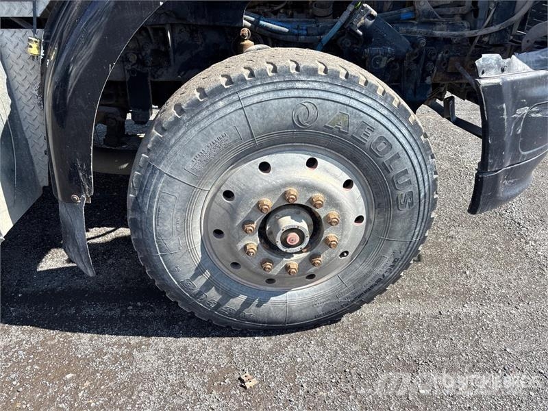Sterling L9500 Lastbiler med tip