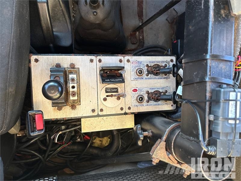 Sterling L9500 Visuotinės / bendrosios paskirties automobiliai