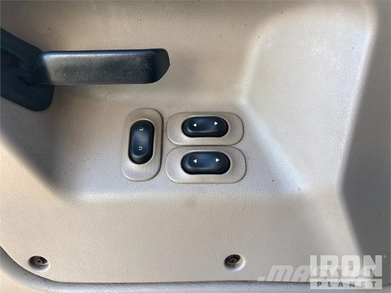 Sterling L9500 Visuotinės / bendrosios paskirties automobiliai