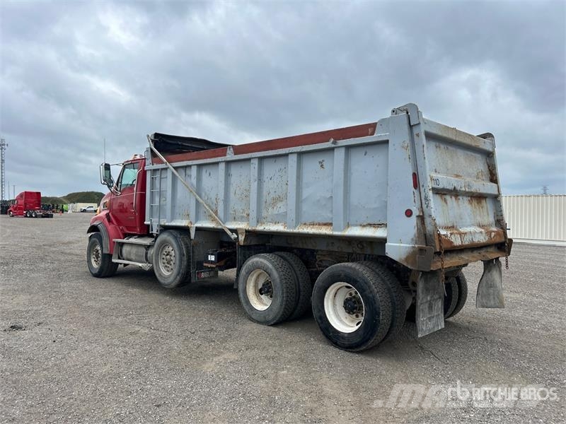 Sterling L9500 自卸式货车