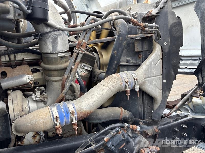 Sterling L9500 Nosturiautot