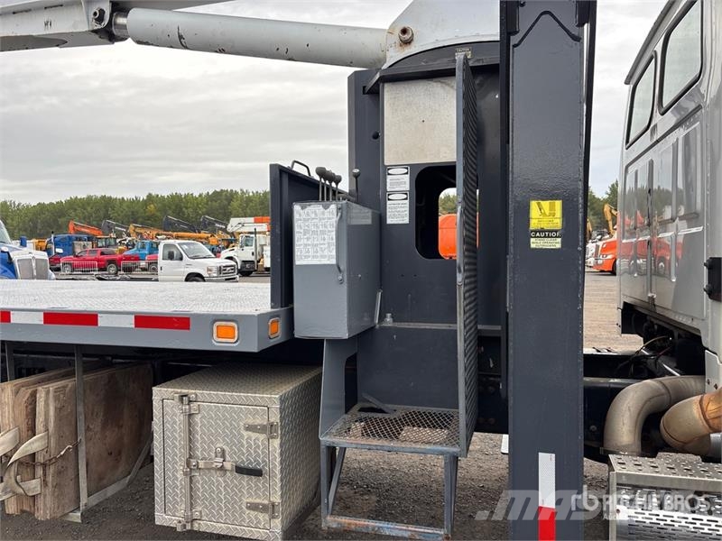 Sterling L9500 Nosturiautot