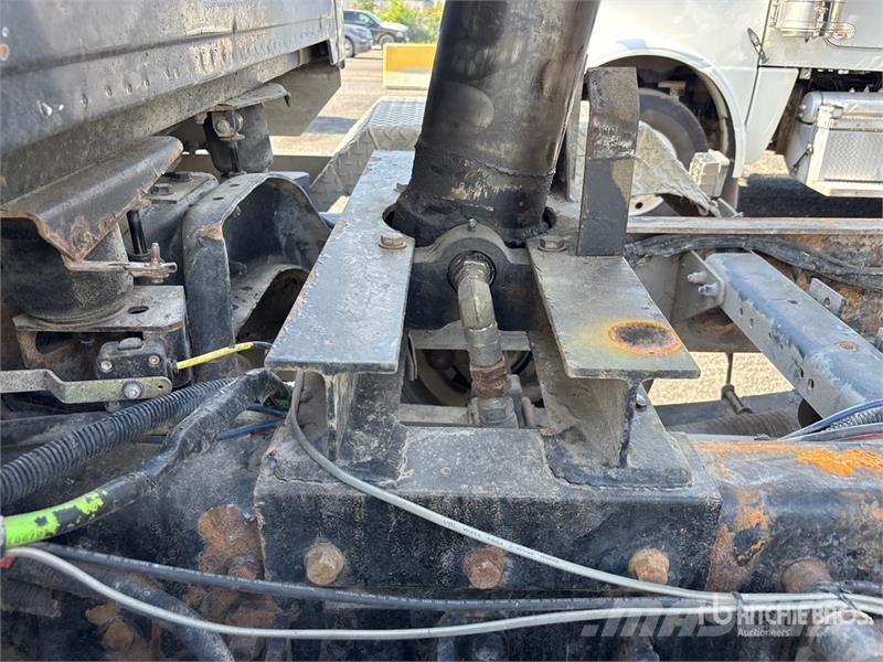 Sterling L9500 Lastbiler med tip