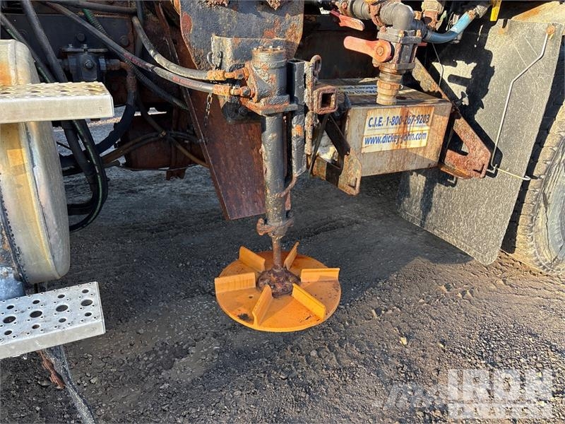 Sterling L9500 Visuotinės / bendrosios paskirties automobiliai
