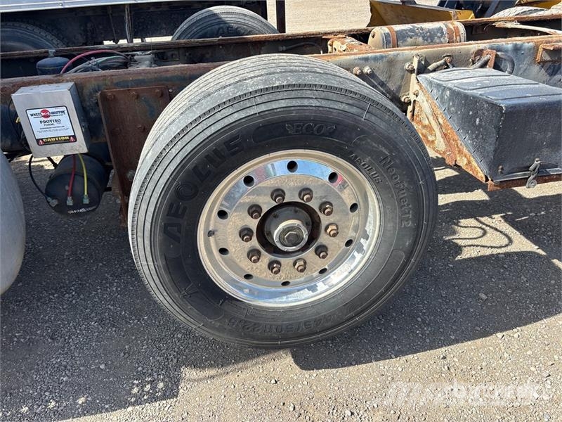 Sterling L9500 8x4 Cab and Chassis Kabine i unutrašnjost