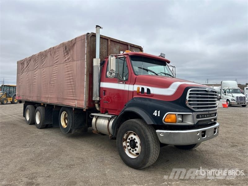 Sterling L9500 8x4 Curtain Side Truck Kapellbil