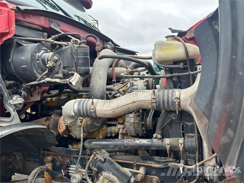 Sterling L9500 8x4 Curtain Side Truck Kapellbil