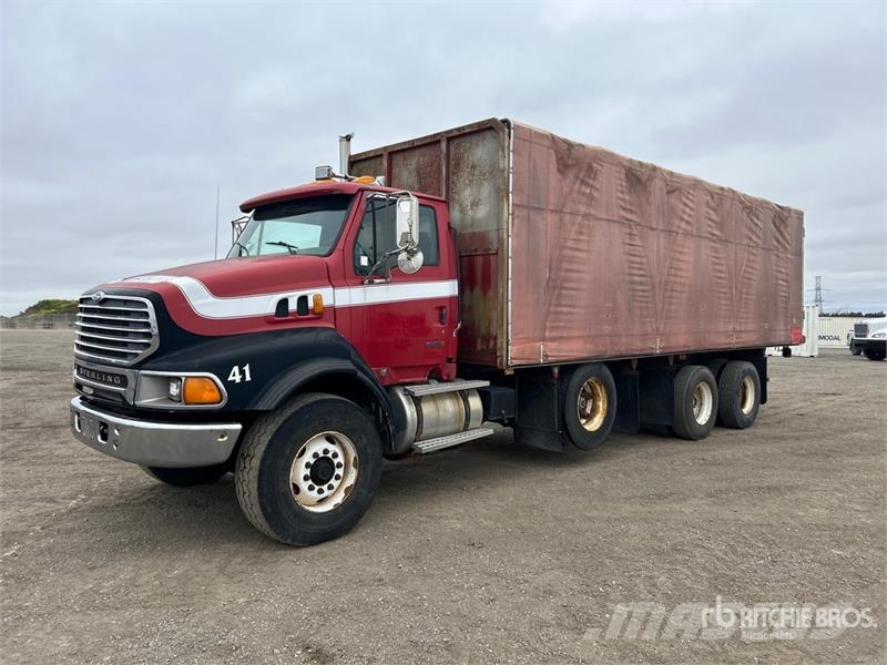 Sterling L9500 8x4 Curtain Side Truck Kapellbil
