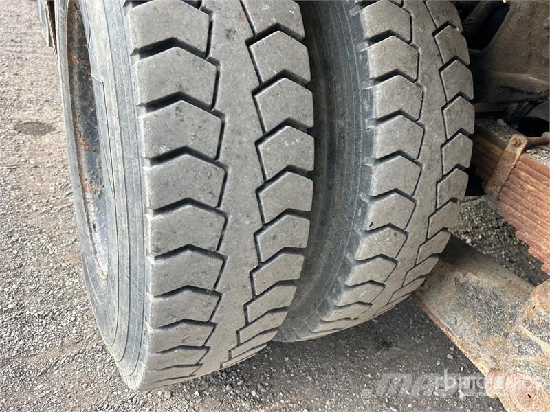Sterling L9500 8x4 Hooklift Truck Treileri ar āķi
