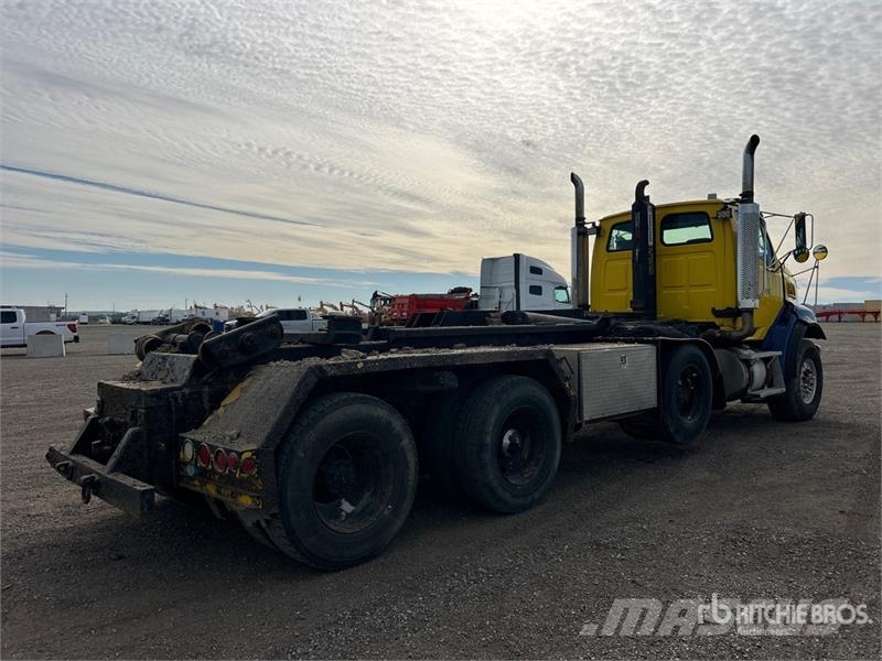 Sterling L9500 8x4 Hooklift Truck Treileri ar āķi