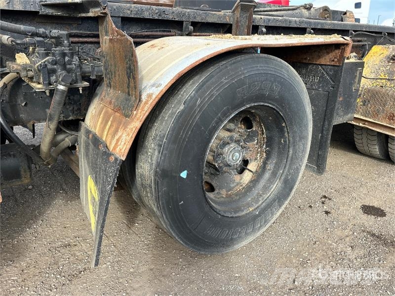 Sterling L9500 8x4 Hooklift Truck Treileri ar āķi