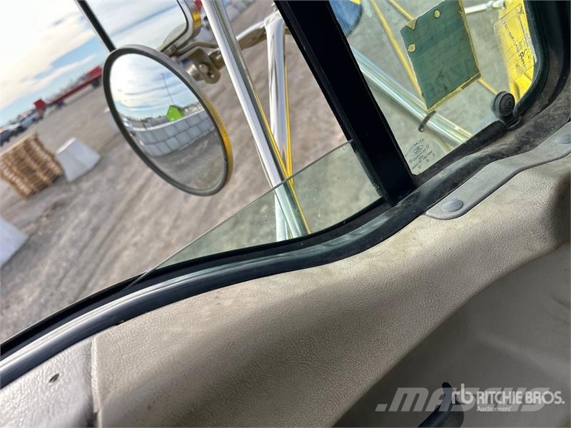 Sterling L9500 8x4 Hooklift Truck Treileri ar āķi