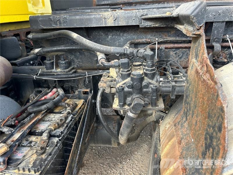 Sterling L9500 8x4 Hooklift Truck Treileri ar āķi