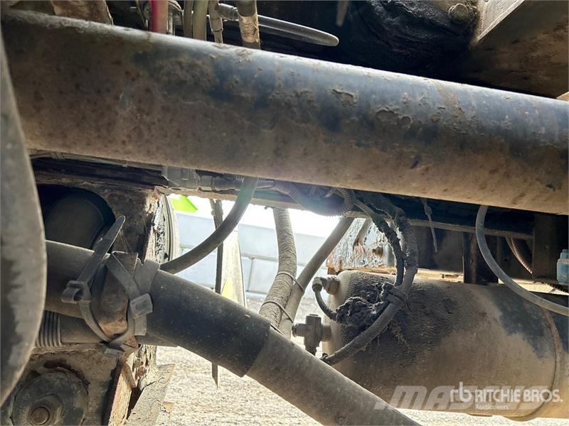 Sterling L9500 8x4 Hooklift Truck Treileri ar āķi