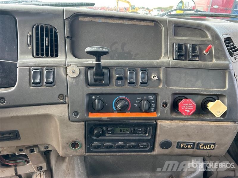 Sterling L9500 8x4 Hooklift Truck Treileri ar āķi