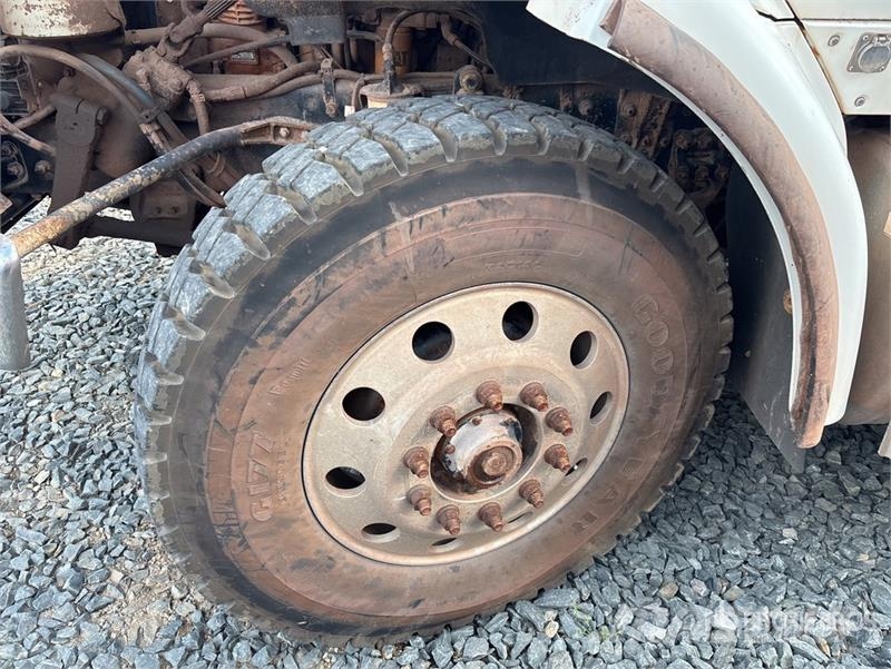 Sterling LT9500 Camion vidanje