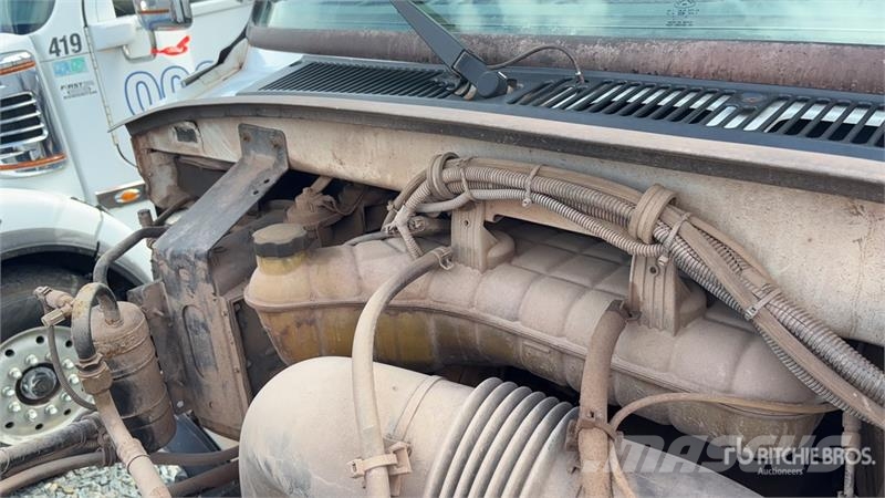 Sterling LT9500 Camion vidanje