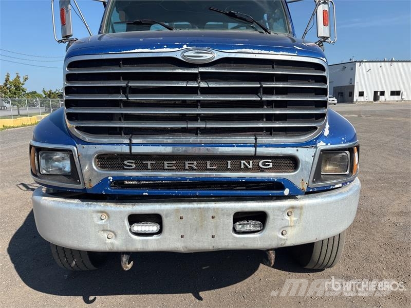 Sterling LT9500 Camiones portacubetas