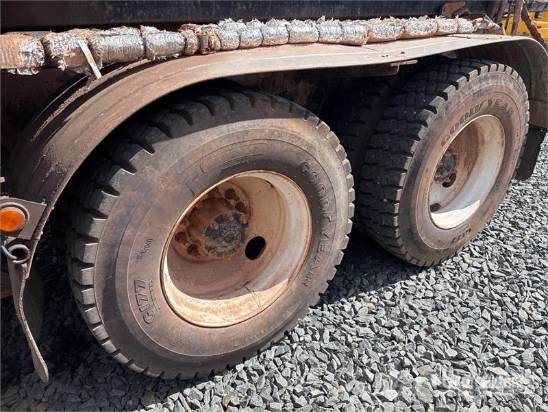 Sterling LT9500 Camion vidanje