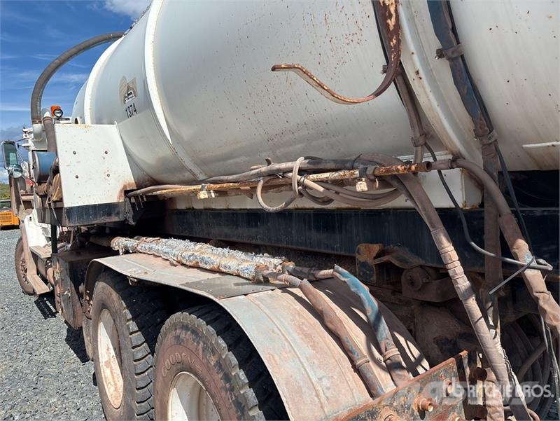 Sterling LT9500 Camion vidanje