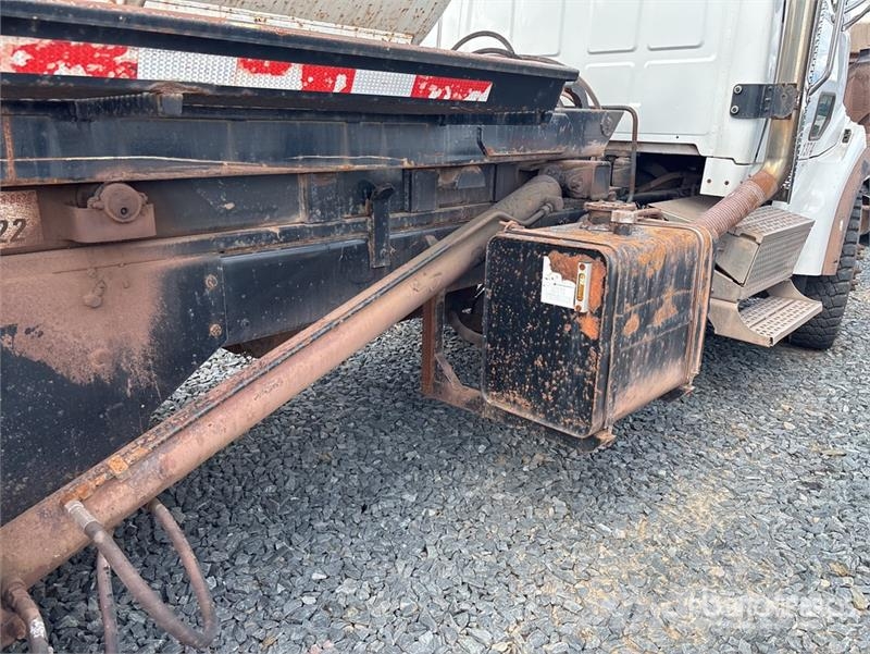 Sterling LT9500 Camion vidanje