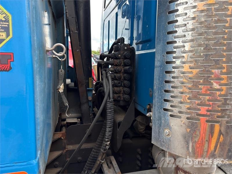 Sterling LT9500 STE 6x4 Snow Plow Truck Visuotinės / bendrosios paskirties automobiliai