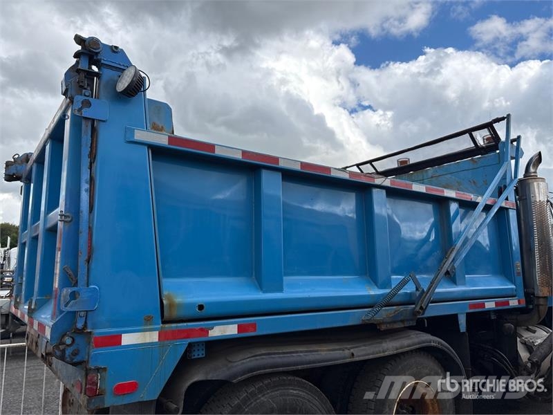 Sterling LT9500 STE 6x4 Snow Plow Truck Visuotinės / bendrosios paskirties automobiliai