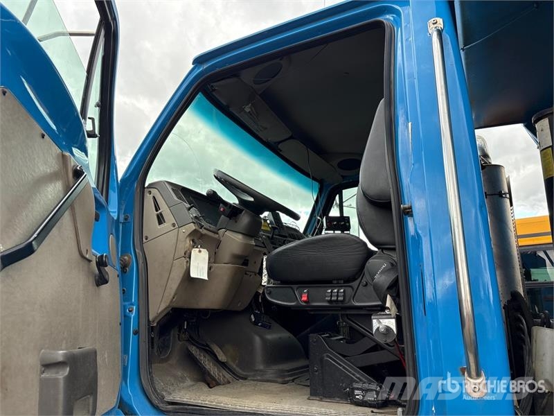 Sterling LT9500 STE 6x4 Snow Plow Truck Visuotinės / bendrosios paskirties automobiliai