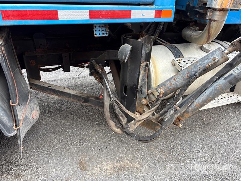 Sterling LT9500 STE 6x4 Snow Plow Truck Visuotinės / bendrosios paskirties automobiliai