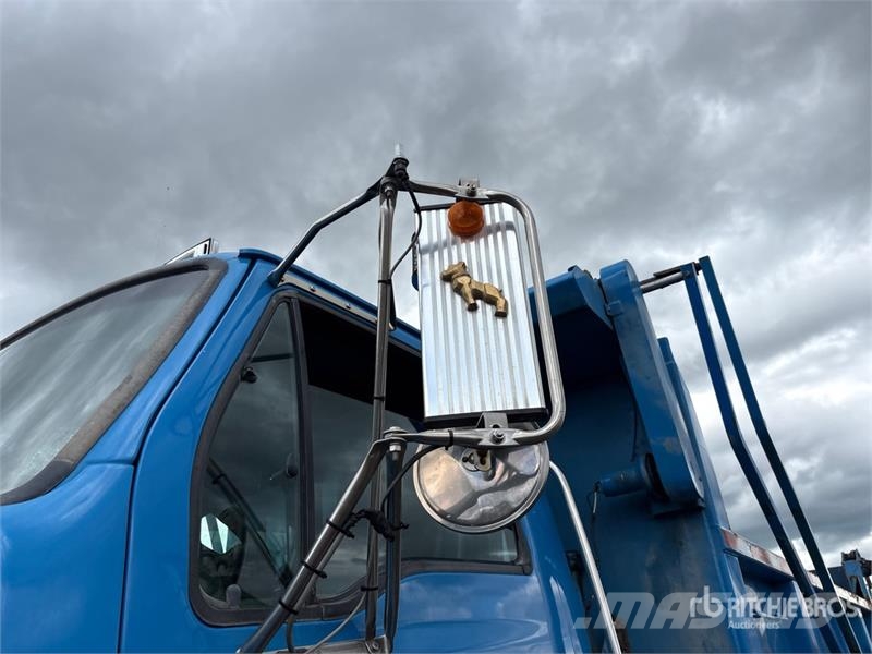 Sterling LT9500 STE 6x4 Snow Plow Truck Visuotinės / bendrosios paskirties automobiliai