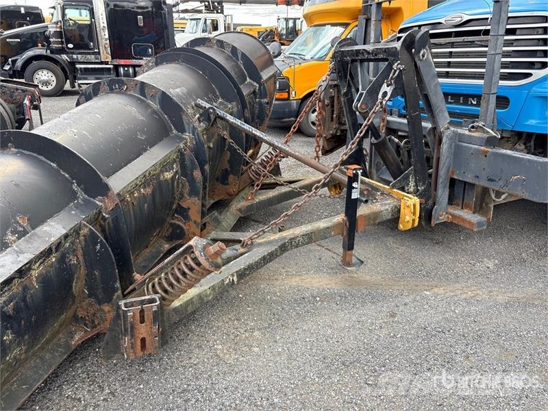 Sterling LT9500 STE 6x4 Snow Plow Truck Visuotinės / bendrosios paskirties automobiliai