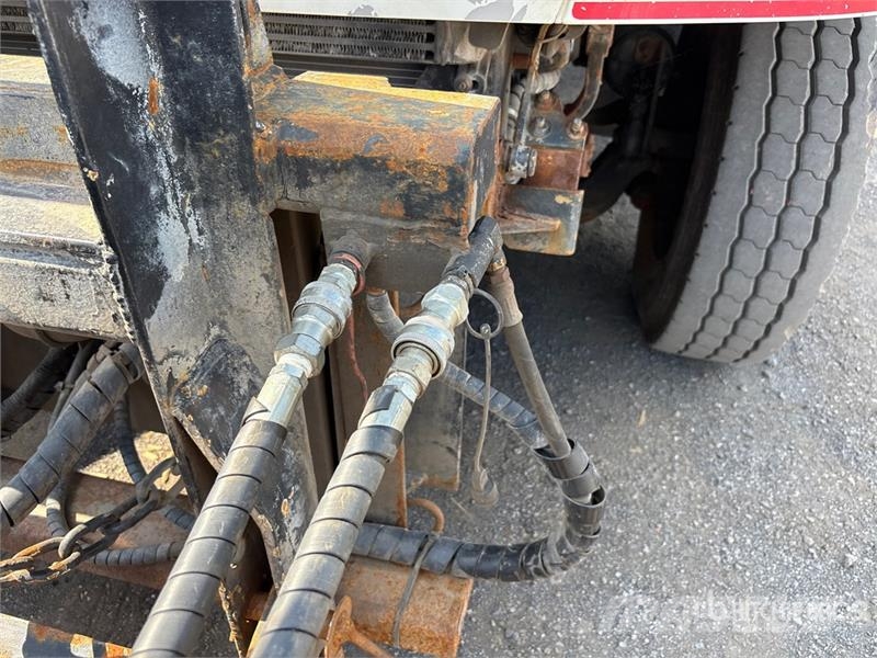 Sterling LT9513 6x4 Snow Plow Truck Komunalna vozila